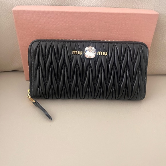 COPY - NWT Authorities Rare Miu Miu Black Quilted Leather Zipped Wallet with Cr… - Picture 1 of 10